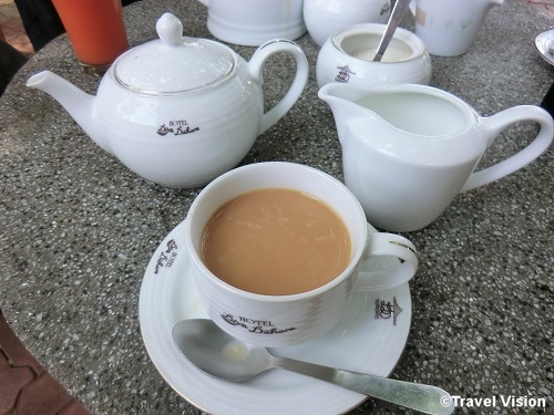 英国統治の時代からセイロン・ティーとして知られ、輸出量世界一を誇る紅茶。産地として、高原の避暑地ヌワラ・エリヤが有名。香り高く、おいしい