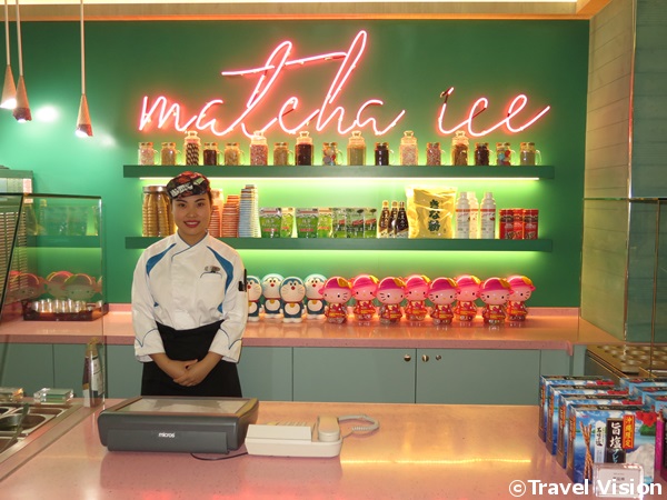 抹茶房（MATCHA ICE）では、抹茶アイスや抹茶ロール、北海道乳使用のソフトクリームなどが15香港ドルで楽しめる