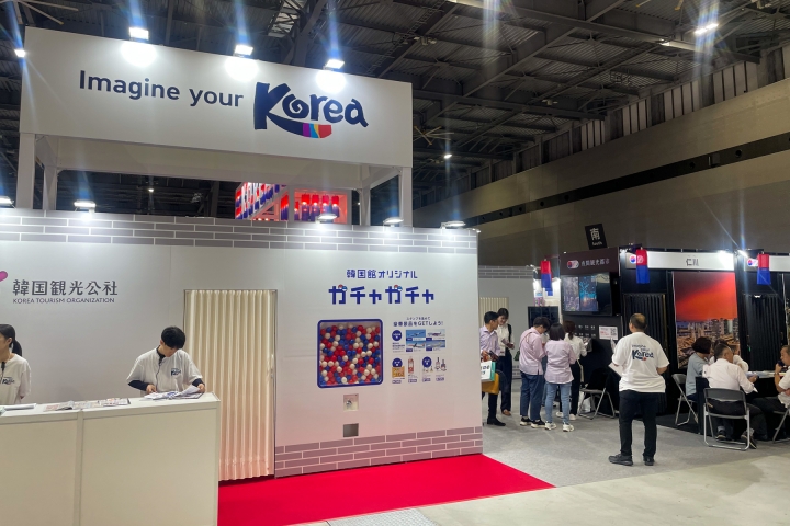 韓国はデジタルスタンプラリー&オリジナルガチャや、事前予約制のメイクタッチアップを実施